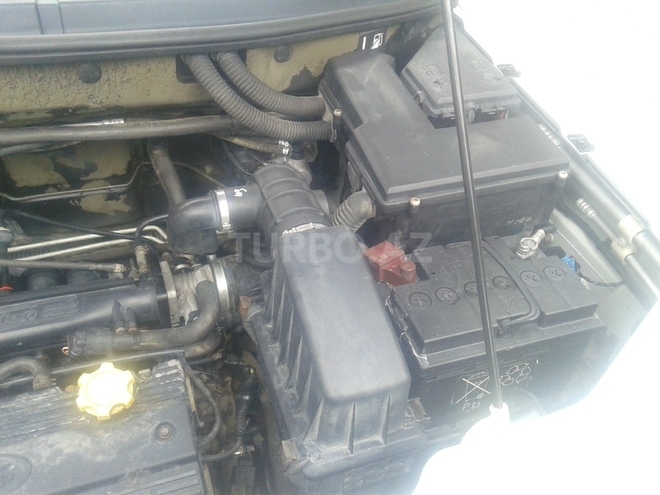Land Rover Range Rover 2003, 180,000 km - 0.2 l - Gəncə