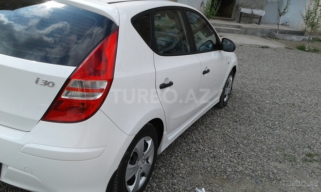 Hyundai i30 2011, 133,000 km - 1.6 l - Gəncə