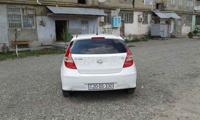 Hyundai i30 2011, 133,000 km - 1.6 l - Gəncə