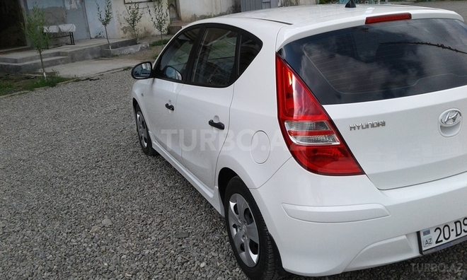 Hyundai i30 2011, 133,000 km - 1.6 l - Gəncə