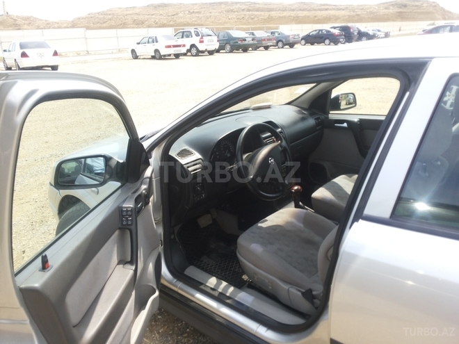 Opel Astra 2001, 161,250 km - 1.8 л - Bakı