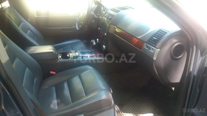 Volkswagen Touareg 2004, 220,000 km - 3.2 л - Xırdalan