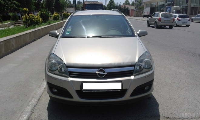 Opel Astra 2005, 154,000 km - 1.4 л - Bakı