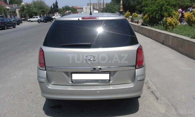 Opel Astra 2005, 154,000 km - 1.4 л - Bakı
