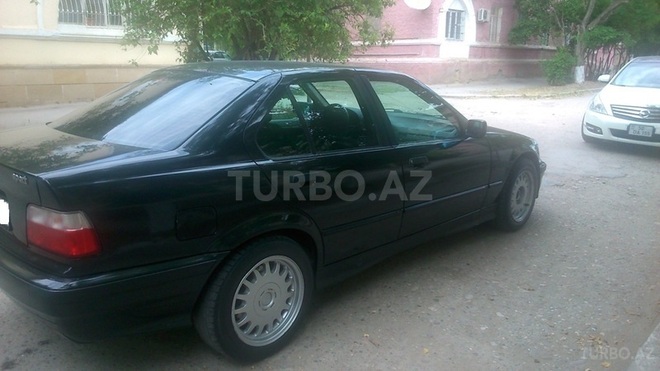 BMW 318 1994, 243,000 km - 1.8 l - Xırdalan