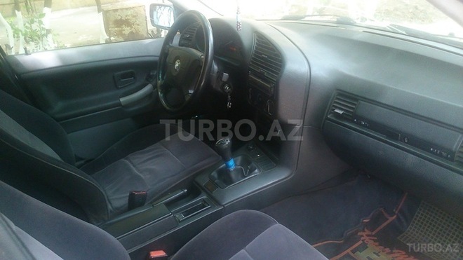 BMW 318 1994, 243,000 km - 1.8 l - Xırdalan