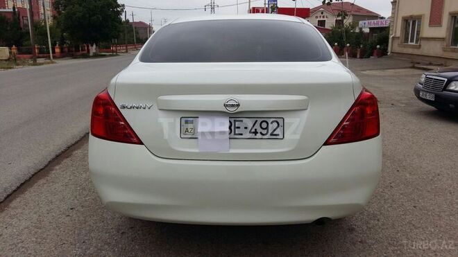 Nissan Sunny 2013, 42,347 km - 1.5 l - Bakı