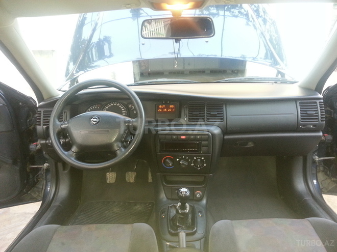Opel Vectra 2000, 235,000 km - 1.6 l - Bakı