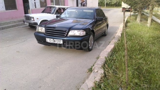 Mercedes C 220 2000, 254,136 km - 2.2 l - Bakı