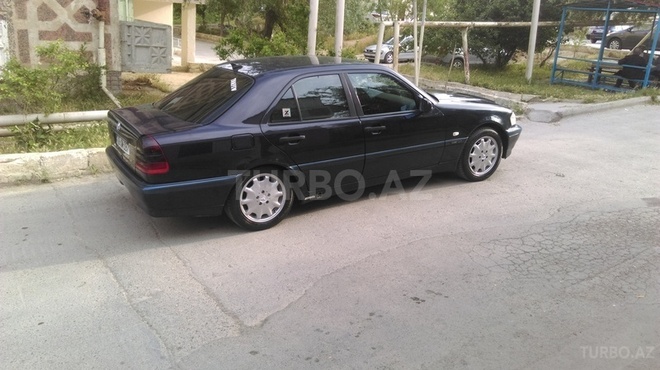 Mercedes C 220 2000, 254,136 km - 2.2 l - Bakı