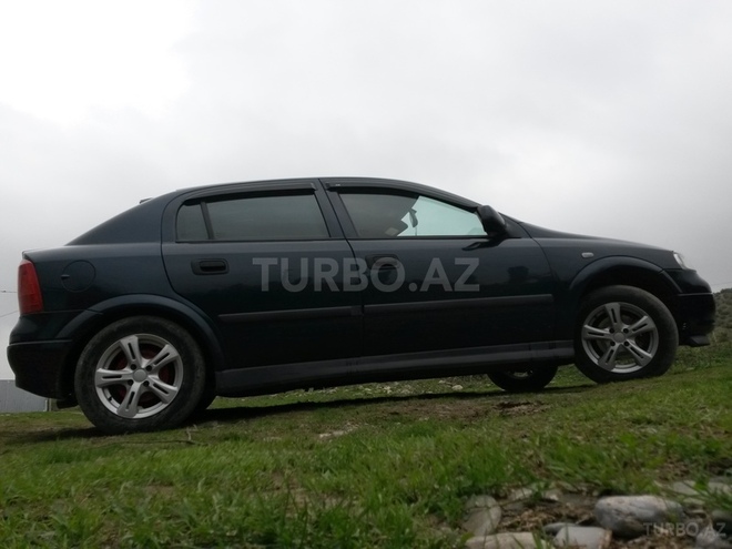 Opel Astra 2002, 14,800 km - 16.0 l - İsmayıllı