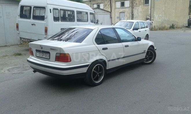 BMW 320 1995, 225,600 km - 2.0 л - Bakı