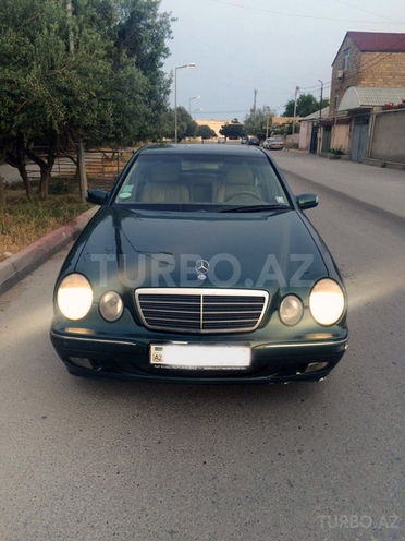 Mercedes E 270 2000, 289,000 km - 2.7 l - Bakı