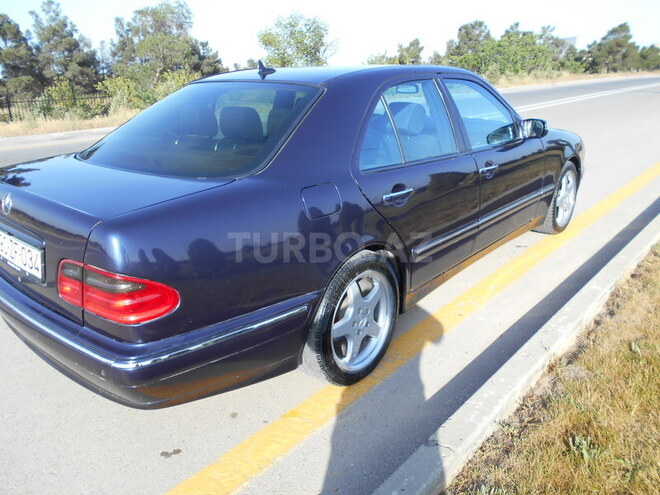 Mercedes E 240 2000, 169,000 km - 2.4 l - Bakı