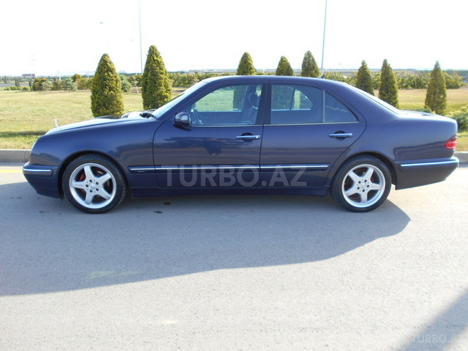 Mercedes E 240 2000, 169,000 km - 2.4 l - Bakı