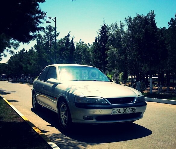 Opel Vectra 1996, 318,000 km - 1.8 l - Sumqayıt