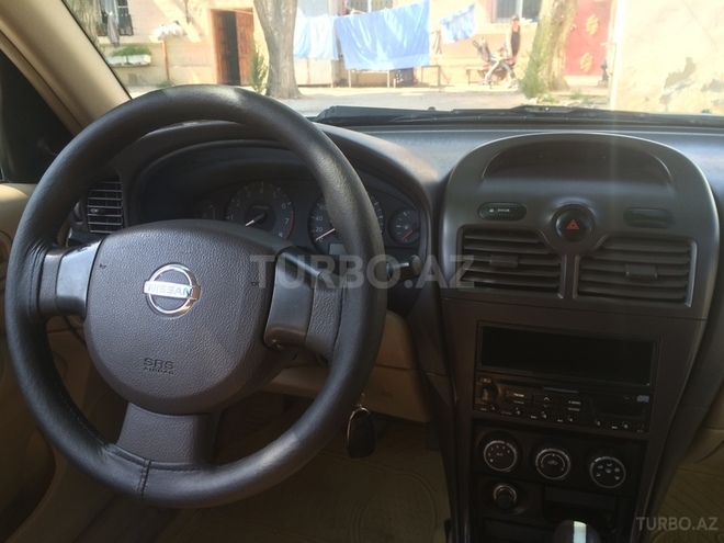 Nissan Sunny 2010, 189,000 km - 1.6 l - Bakı