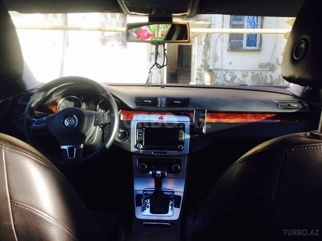 Volkswagen Passat 2009, 139,000 km - 1.8 л - Bakı