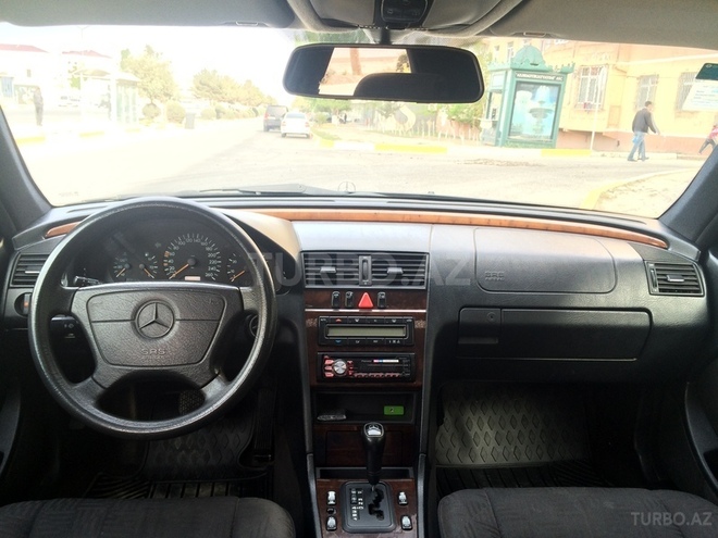 Mercedes C 240 1997, 126,000 km - 2.4 л - Sumqayıt