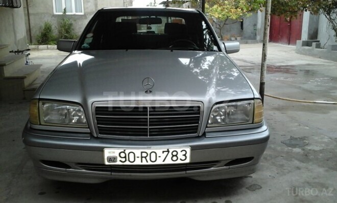 Mercedes C 220 2000, 278,000 km - 2.2 l - Bakı