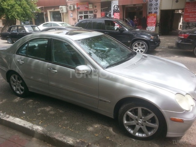 Mercedes C 230 2003, 164,000 km - 1.8 l - Bakı