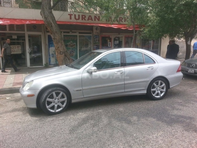 Mercedes C 230 2003, 164,000 km - 1.8 l - Bakı