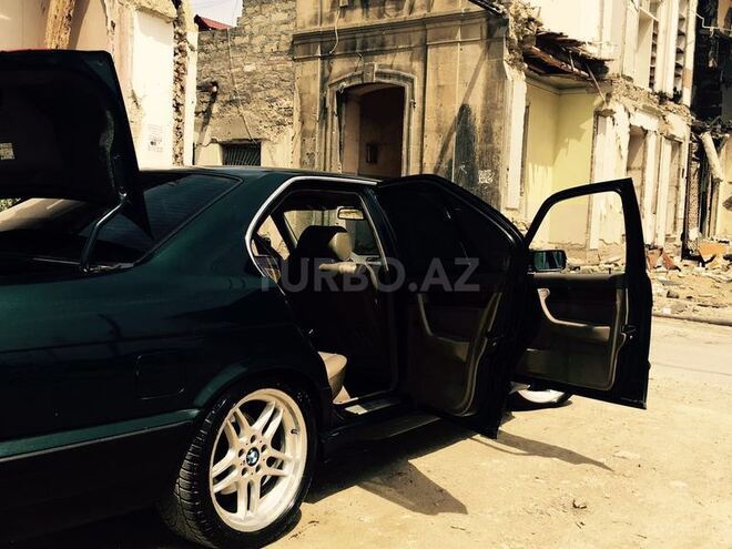 BMW 520 1995, 350,000 km - 2.0 l - Bakı