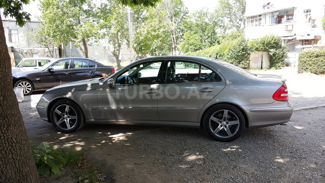 Mercedes E 320 2002, 214,000 km - 3.2 l - Gəncə