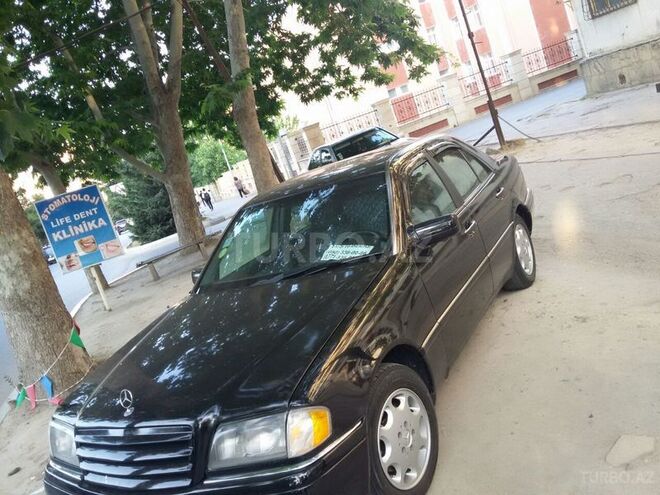 Mercedes C 220 1995, 260,000 km - 2.2 l - Bakı