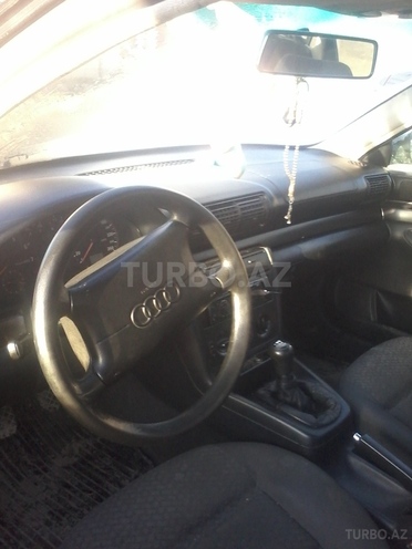 Audi A4 1996, 311,000 km - 1.8 l - Balakən