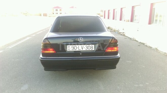 Mercedes C 220 2000, 254,632 km - 2.2 l - Bakı