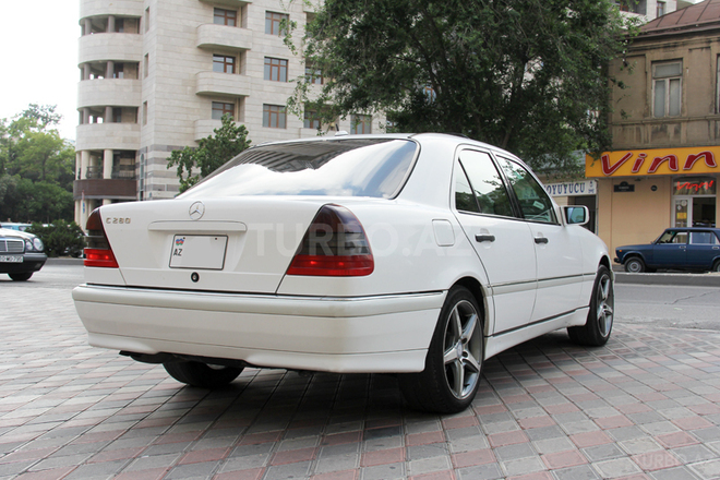 Mercedes C 280 2000, 192,000 km - 2.8 l - Bakı