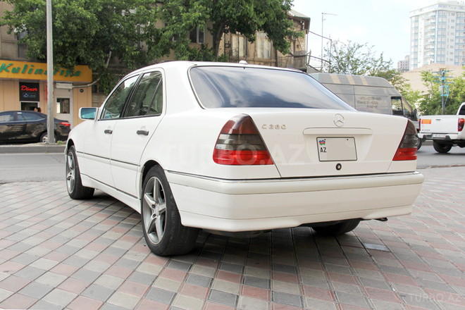 Mercedes C 280 2000, 192,000 km - 2.8 l - Bakı