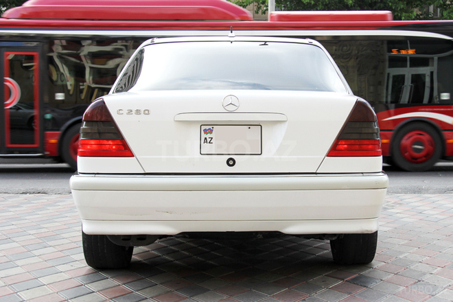 Mercedes C 280 2000, 192,000 km - 2.8 l - Bakı