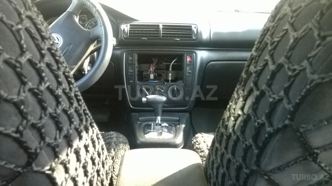 Volkswagen Passat 2001, 300,000 km - 1.8 l - Sumqayıt