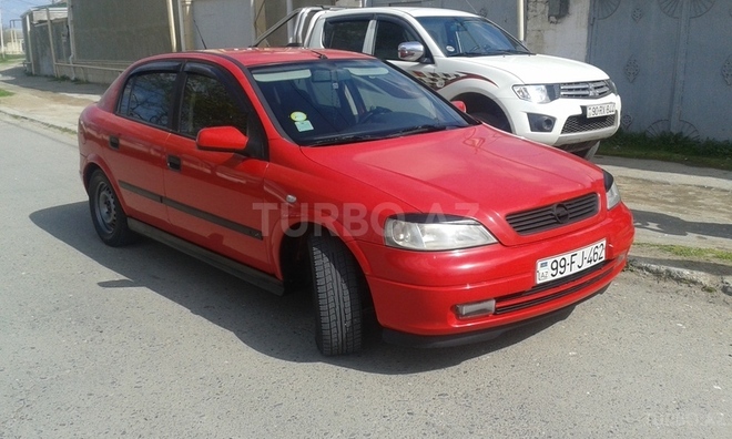Opel Astra 2000, 140,000 km - 1.6 l - Salyan