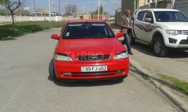 Opel Astra 2000, 140,000 km - 1.6 l - Salyan