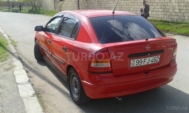 Opel Astra 2000, 140,000 km - 1.6 l - Salyan