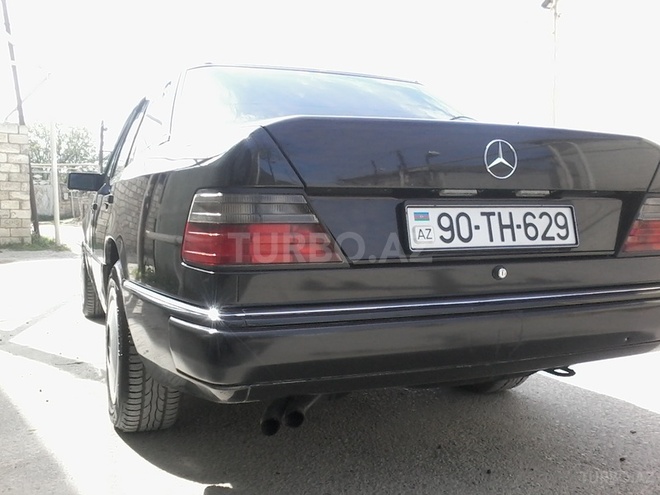 Mercedes E 300 1993, 340,000 km - 3.0 л - Bakı