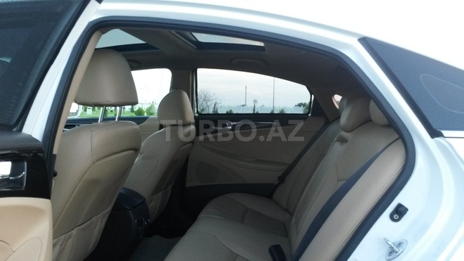 Hyundai Sonata 2010, 92,000 km - 2.4 л - Ucar