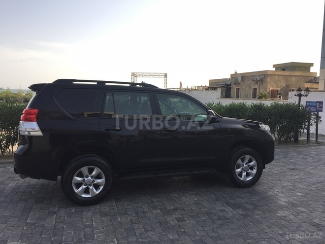 Toyota Prado 2011, 102,265 km - 2.7 l - Bakı