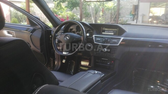 Mercedes E 350 2009, 129,500 km - 3.5 l - Bakı