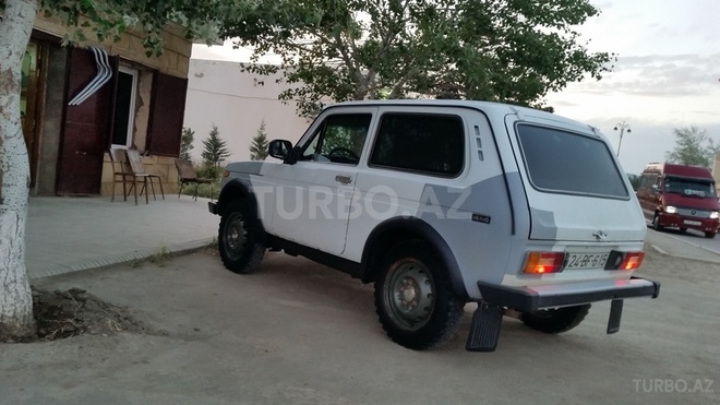 LADA (VAZ) Niva 1985, 268,745 km - 1.7 l - Şirvan