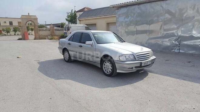 Mercedes C 200 1999, 200,000 km - 2.0 l - Sumqayıt