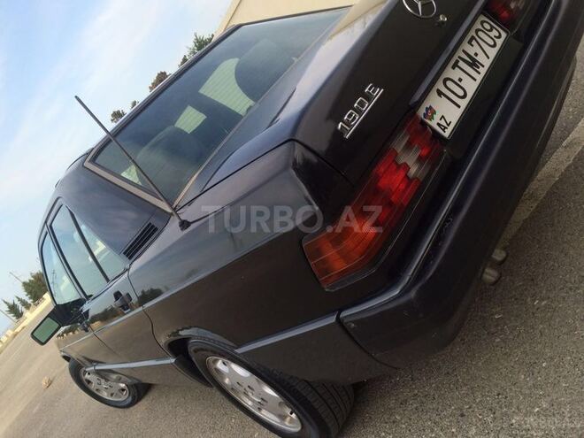 Mercedes 190 1992, 280,000 km - 2.6 l - Sumqayıt