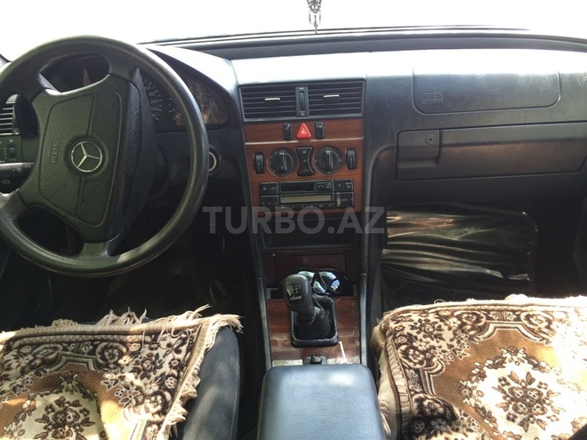 Mercedes C 180 1995, 221,000 km - 1.8 l - Bakı