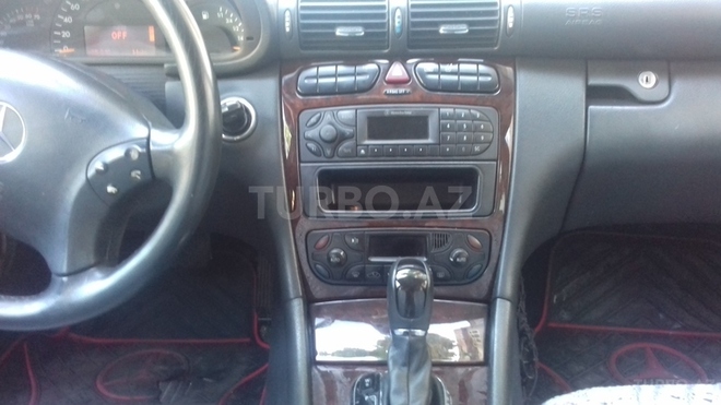 Mercedes C 200 2000, 242,000 km - 2.0 l - Bakı