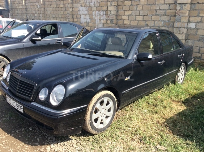 Mercedes E 240 1998, 230,000 km - 2.4 л - Gəncə