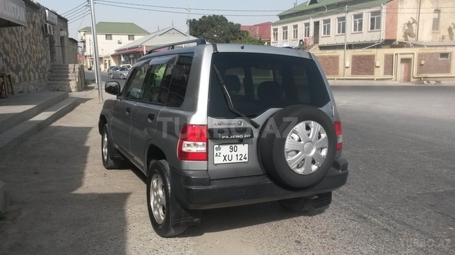 Mitsubishi Pajero io 1999, 327,000 km - 1.8 l - Bakı