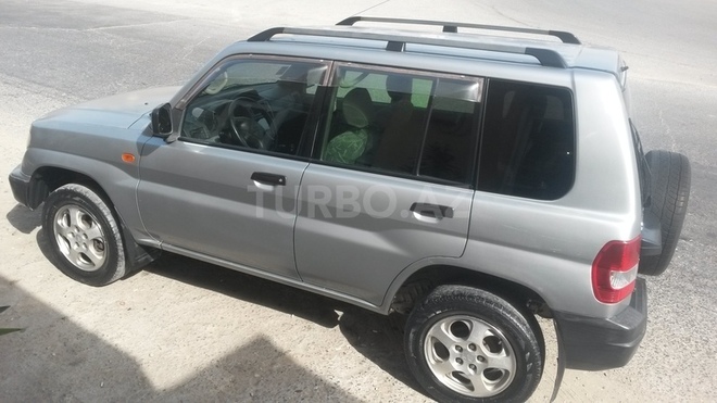Mitsubishi Pajero io 1999, 327,000 km - 1.8 l - Bakı